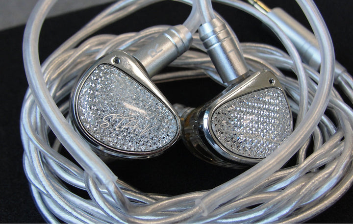 EarAcoustic Audio Sta-k: Unique all dual dynamic hybrid with a unique implementation