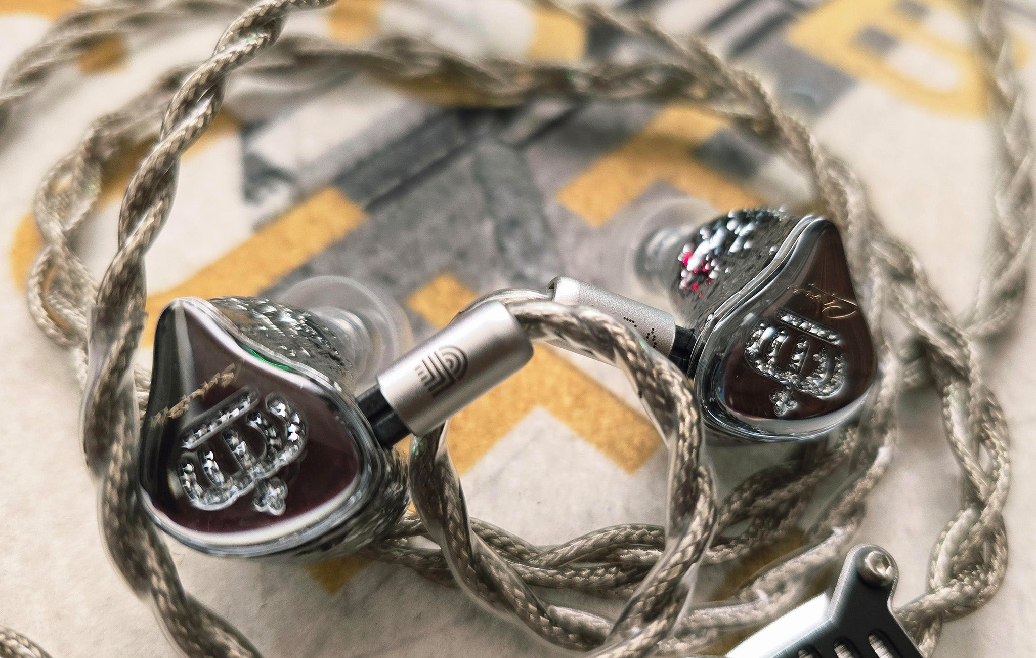 VSA-PM Crown: A Planar for the Mid-Fi Monarch