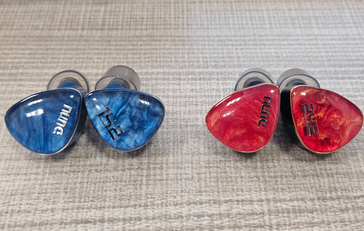 DUNU's DN142 : The Cool Blue Sibling