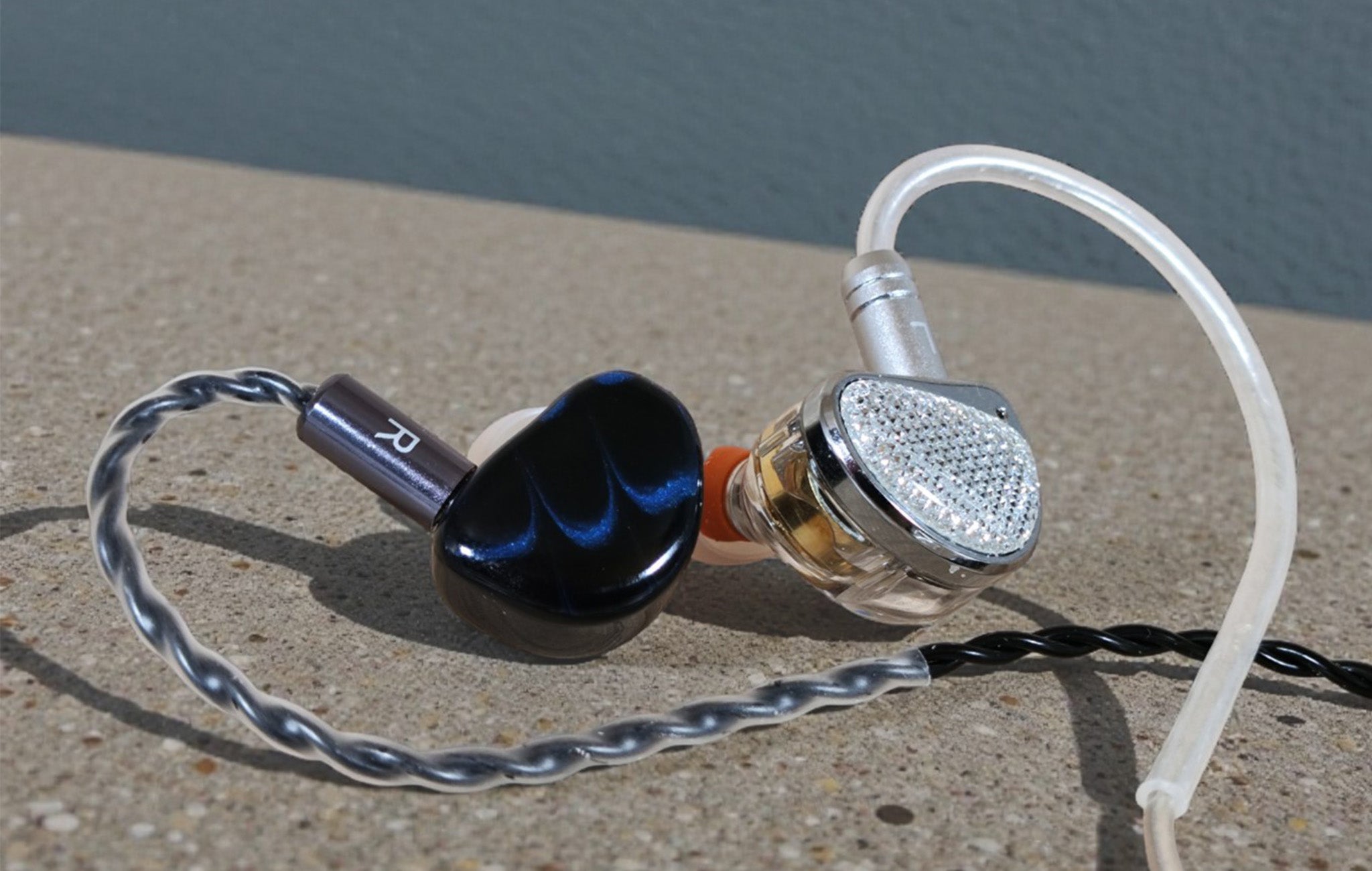 EarAcoustic Audio STA-K vs KIWI EARS CADENZA Comparison Review