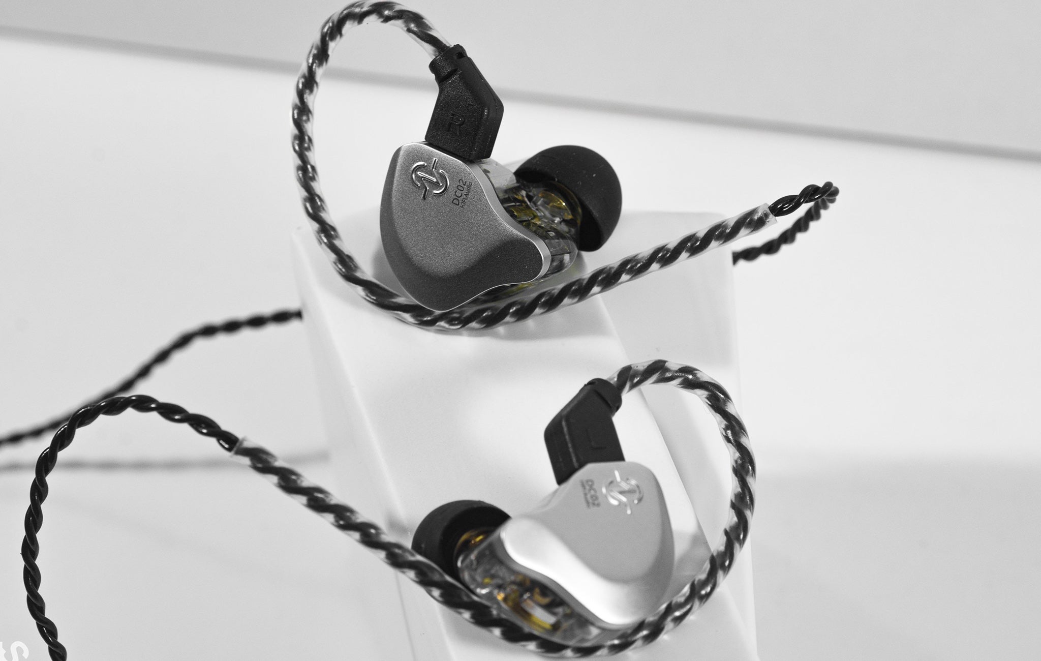 CCZ Solo DC02 DD HIFI IEM Headphones Review