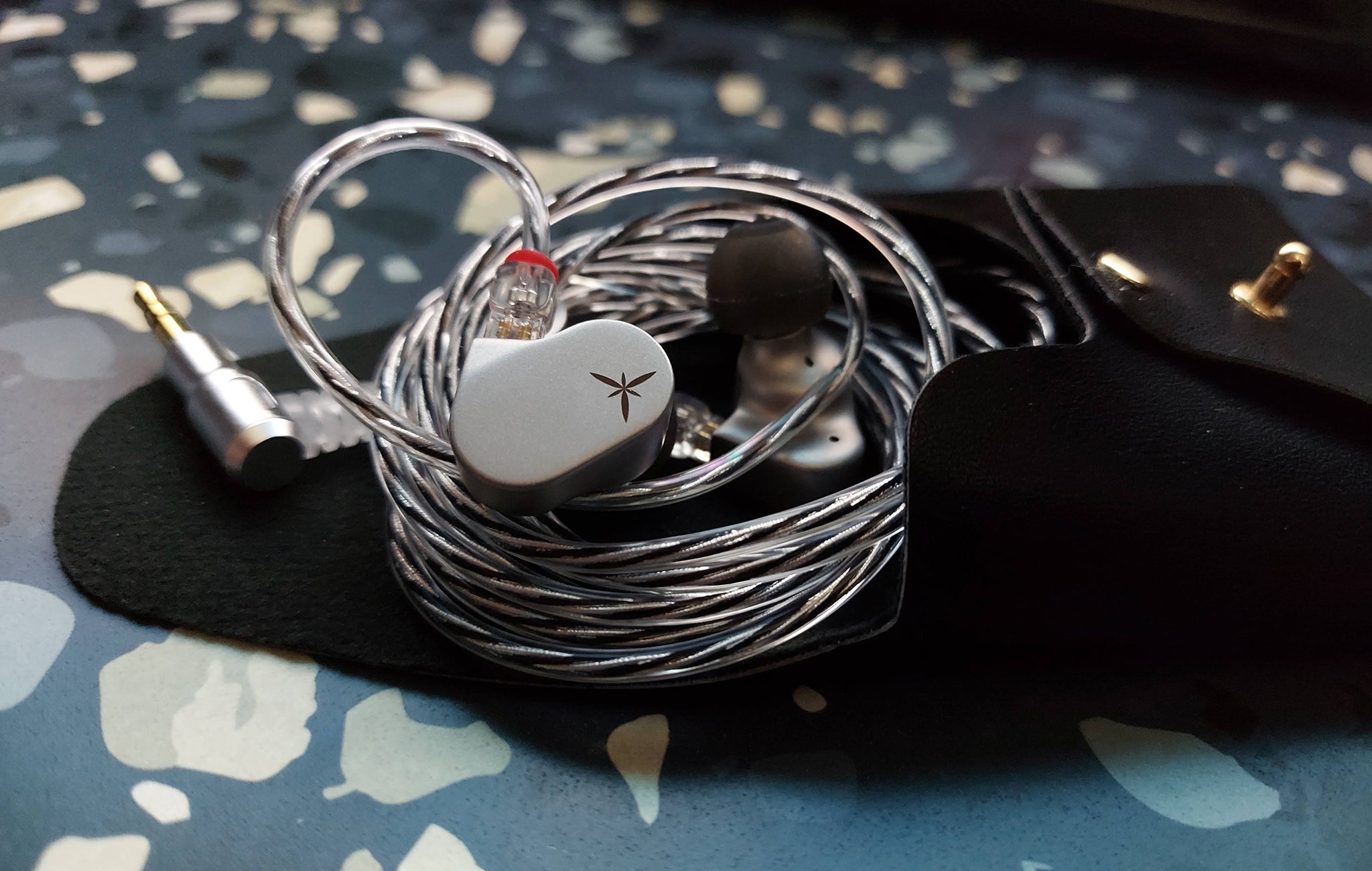 Moondrop Lan Dynamic Driver Universal IEMs Reviews
