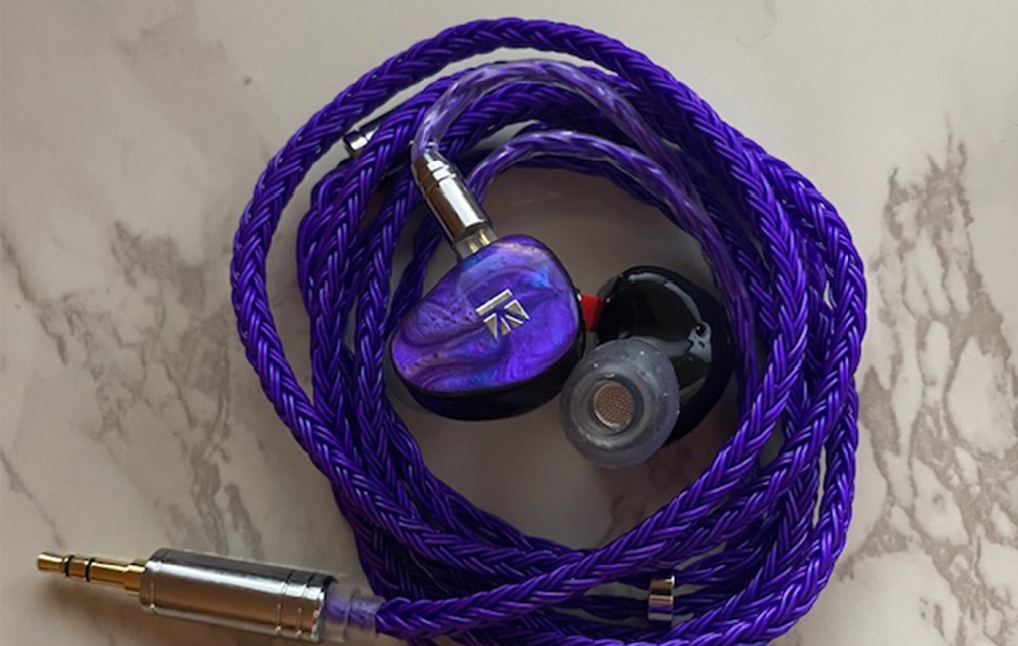 Clearly One of the Kbest Under $50.00 IEMs On the Market - KBEAR KB02