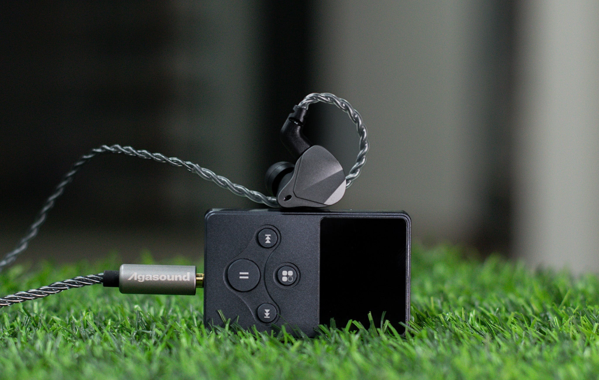 Agasound AgaOne: Balanced Dual-Cavity &Dual-magnetic DD IEM