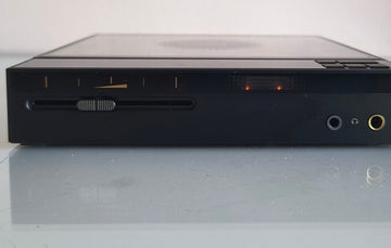 Shanling EC Zero T: R2R Meets Tubes in A Portable CD Player