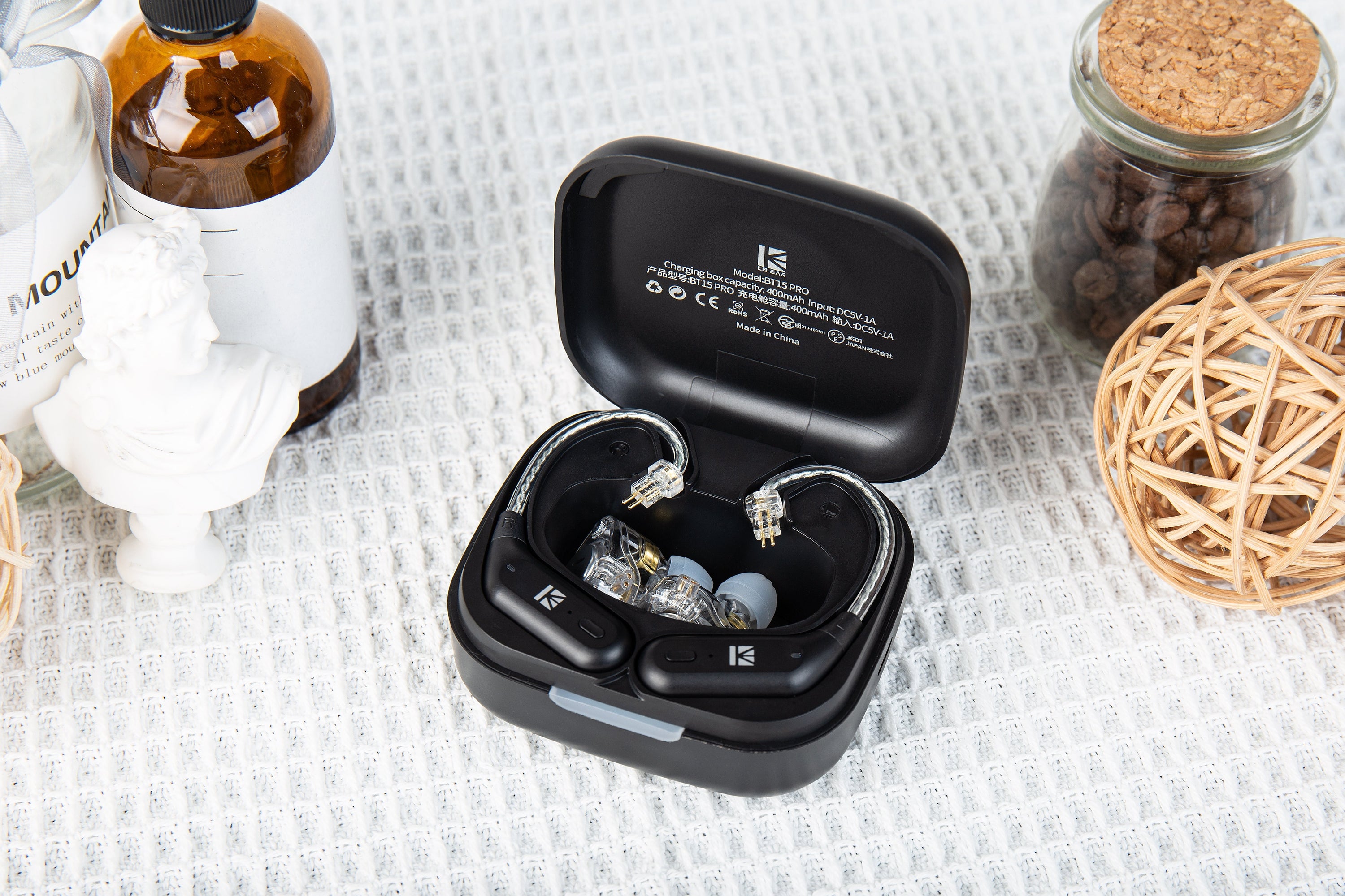 The Difference in Sound Quality between TWS Earbuds and TWS Ear hooks